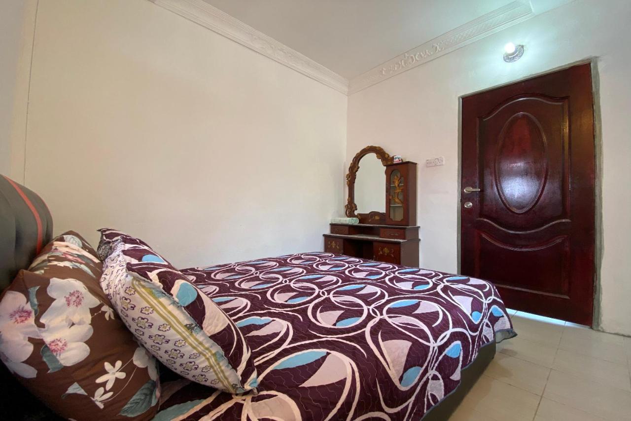 Oyo Home 90331 D'Jj Homestay 古打毛律 外观 照片