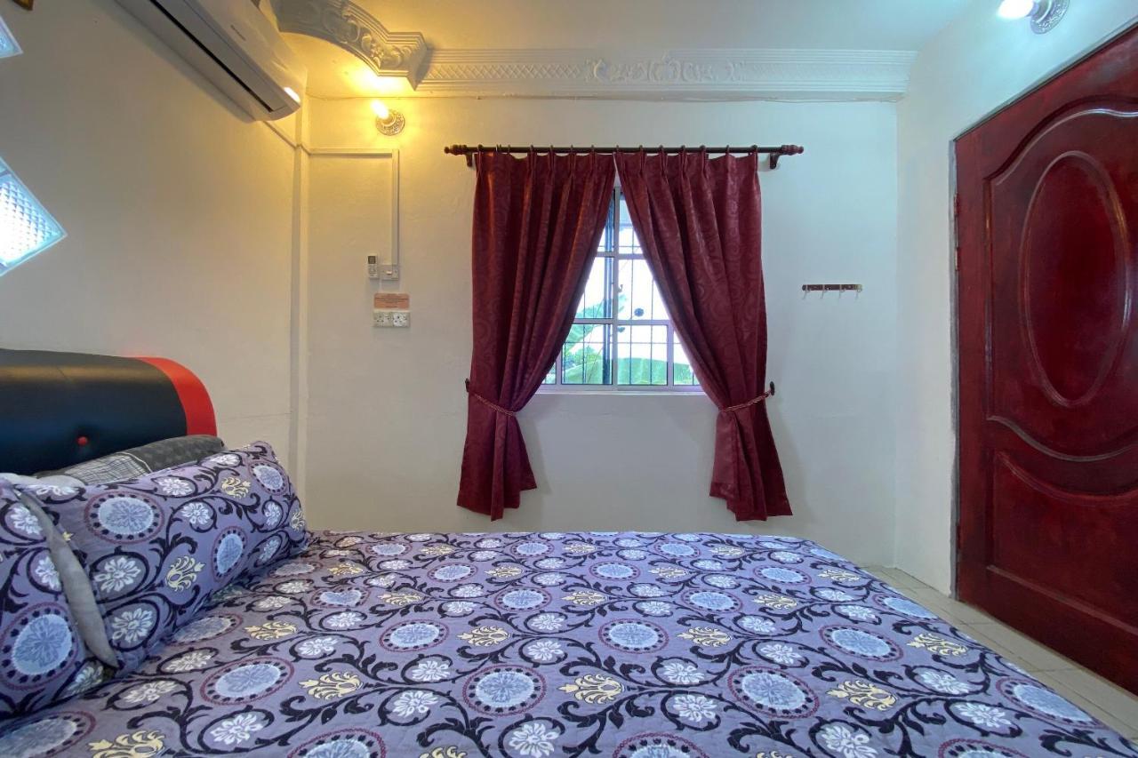 Oyo Home 90331 D'Jj Homestay 古打毛律 外观 照片