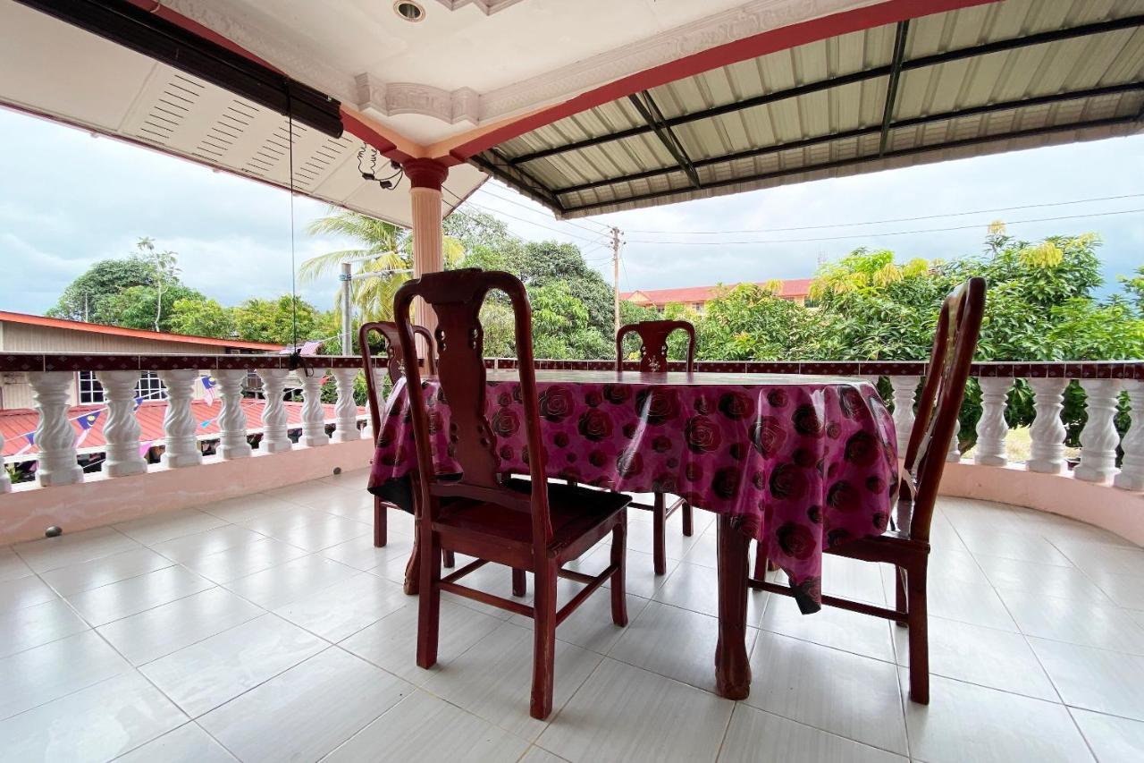 Oyo Home 90331 D'Jj Homestay 古打毛律 外观 照片