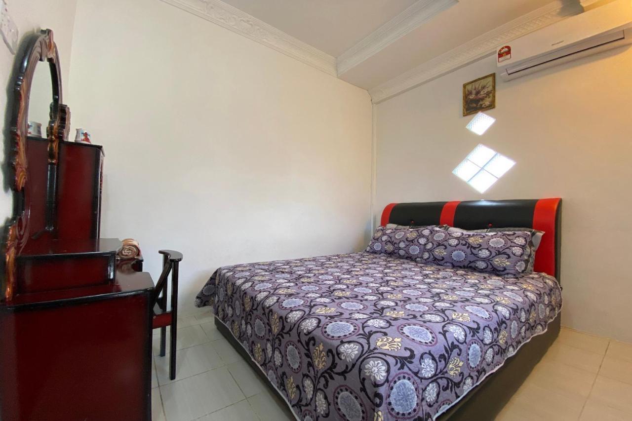 Oyo Home 90331 D'Jj Homestay 古打毛律 外观 照片